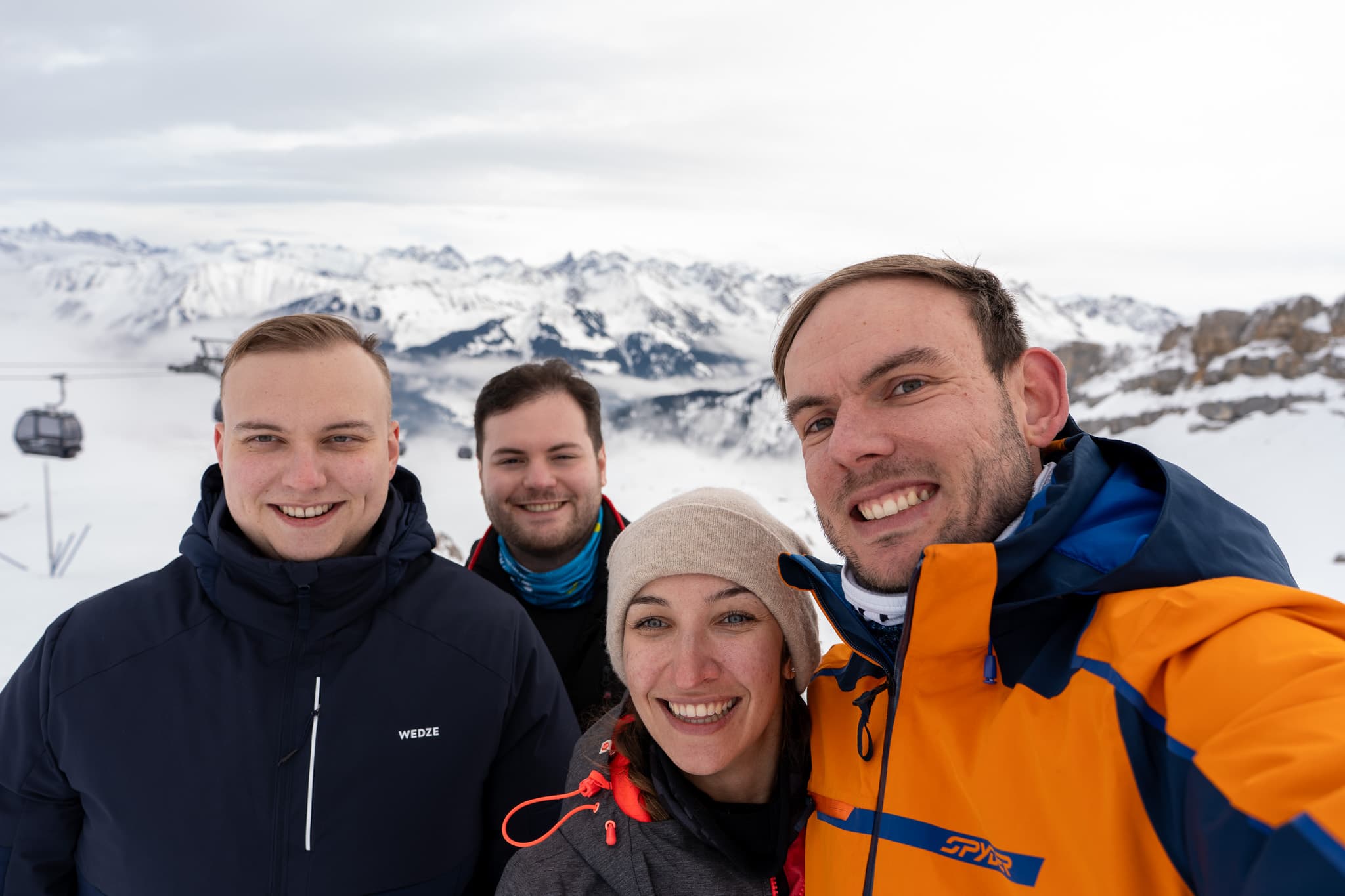 Gino, Selim, Ben und Lena auf dem Ifen
